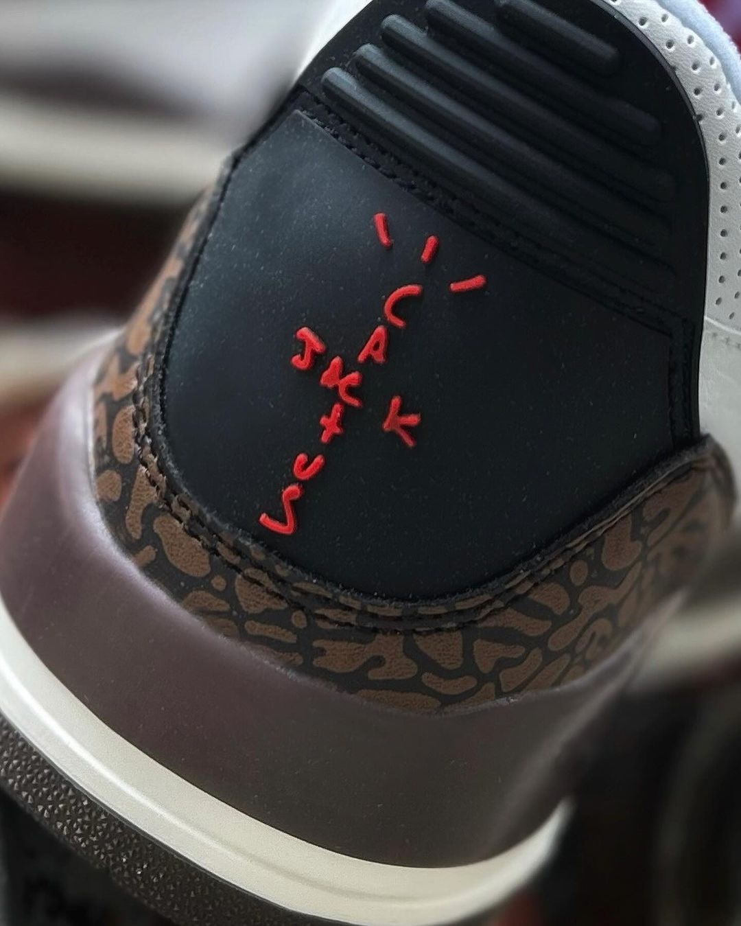 Travis Scott x Air Jordan 3 Retro