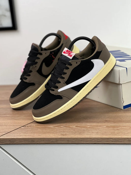 Travis Scott x Air Jordan 1 Low