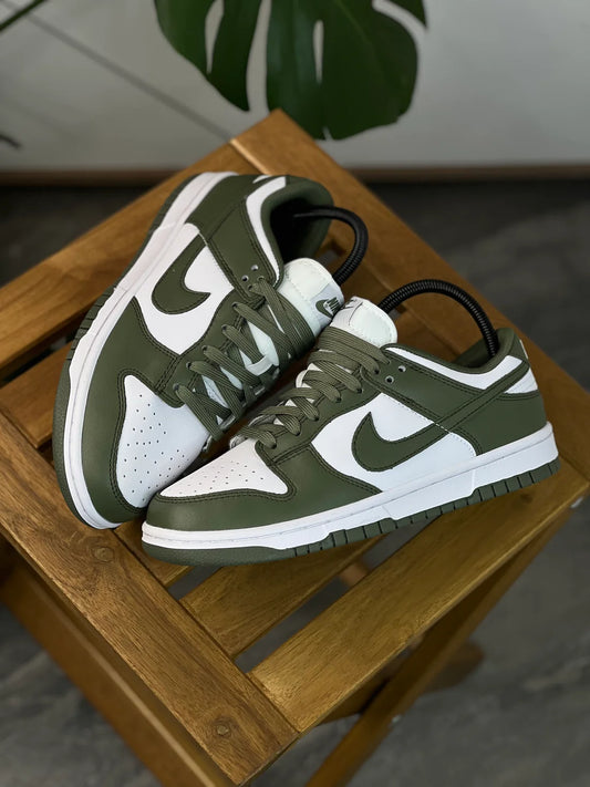 Nike Dunk Low Olive