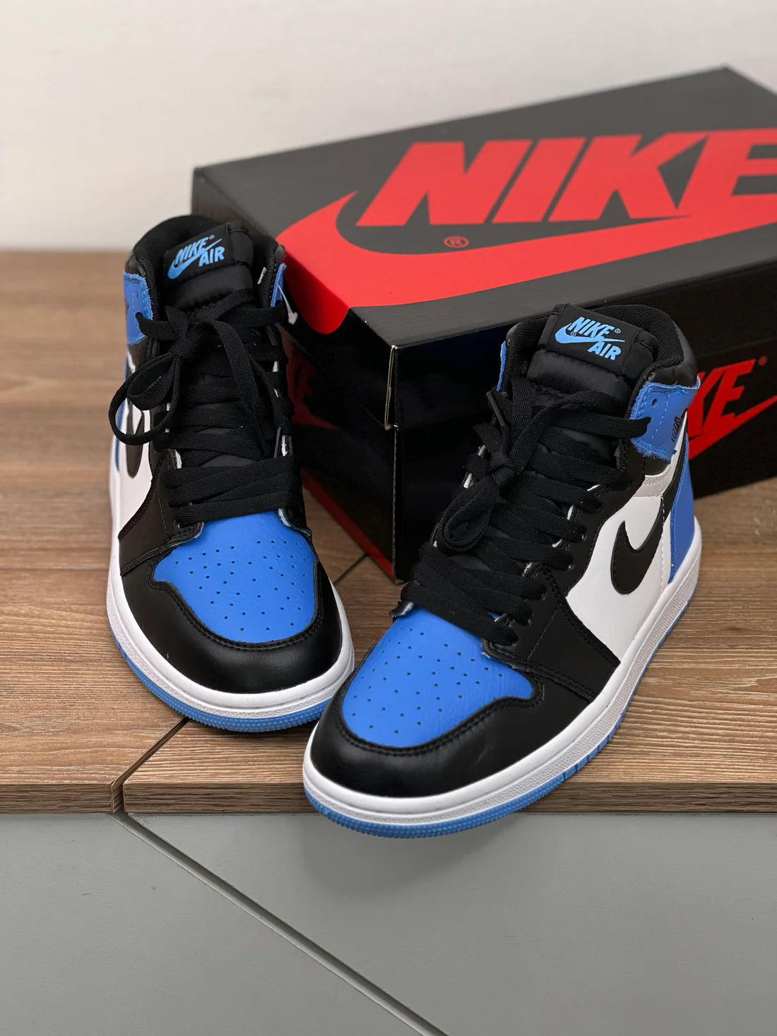 Air Jordan 1 UNC TOE